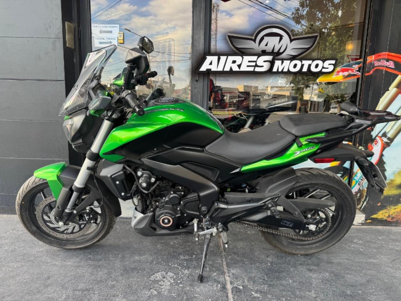 Bajaj DOMINAR TOURER 400